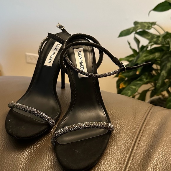 Steve Maden Black Crystals Sandals - Picture 4 of 8